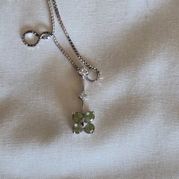 Pendant with Green Gems Stones - Picture 1 of 2